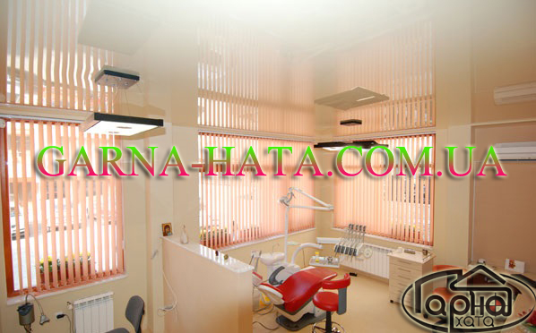 натяжні стелі в лікарні