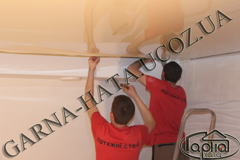 Чи шкідливі натяжні стелі для здоров'я, запах натяжних стель Highslide JS